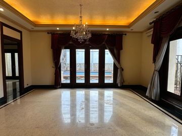 DIJUAL SANTAI TAPI PASTI RUMAH SIAP HUNI Jl. RIMBA CIPETE UTARA KEBAYORAN BARU JAKARTA SELATAN (DEKAT ESSENCE DARMAWANGSA APARTMENT)
