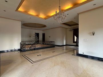 DIJUAL SANTAI TAPI PASTI RUMAH SIAP HUNI Jl. RIMBA CIPETE UTARA KEBAYORAN BARU JAKARTA SELATAN (DEKAT ESSENCE DARMAWANGSA APARTMENT)