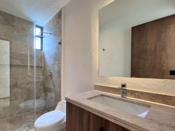 Casa en venta con recámara en planta baja