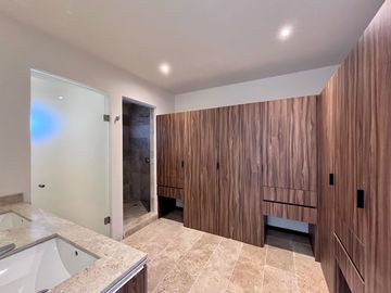 Casa en venta con recámara en planta baja