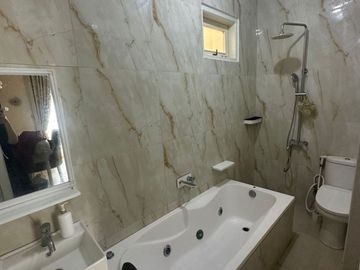 Rumah full furnish design classic di cempaka putih jakarta pusat