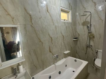 Rumah full furnish design classic di cempaka putih jakarta pusat