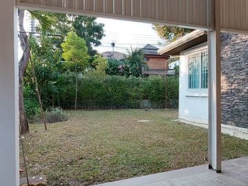 Single house for sale, Sivalee Lakeview Chiangmai, corner house