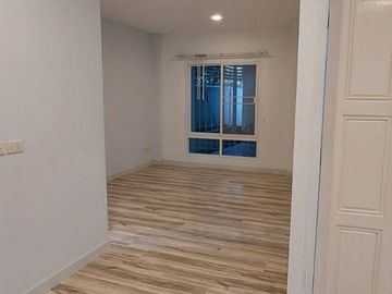 Single house for sale, Sivalee Lakeview Chiangmai, corner house