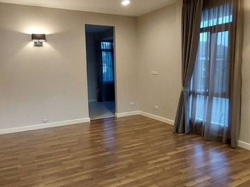 Single house for sale, Sivalee Lakeview Chiangmai, corner house