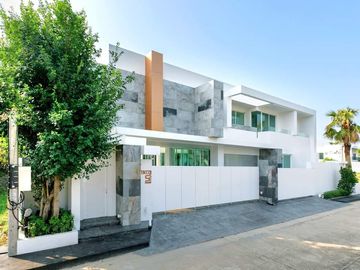 for sale : World Club Land Hang Dong Chiang Mai