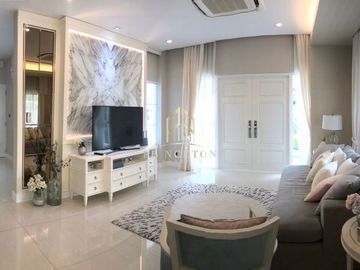 House For Sale or Rent Nantawan Bangna KM.7