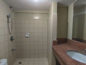 2 Bedroom Condo with Parking For Sale Royal Palm Residences Acacia Estates Taguig City