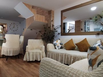 Se vende casa de 2 pisos, Frente a Parque en la Residencial La Alameda-Paiján (TSuarez)