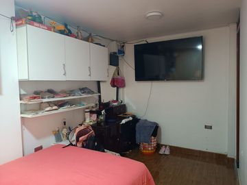 Se vende casa de 2 pisos, Frente a Parque en la Residencial La Alameda-Paiján (TSuarez)