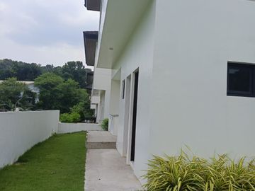 4 Bedrooms House For Sale in Sun Valley Estates Antipolo