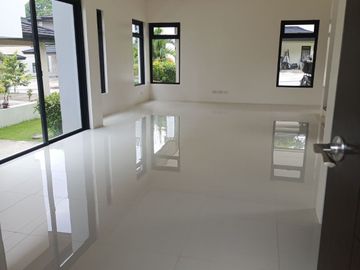 4 Bedrooms House For Sale in Sun Valley Estates Antipolo