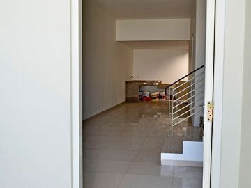 Rumah Baru Minimalis Modern Siap Huni Lokasi Gayungsari Surabaya Selatan