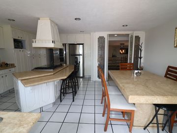 Residencia en venta con 5 habitaciones en Lomas del Marmol