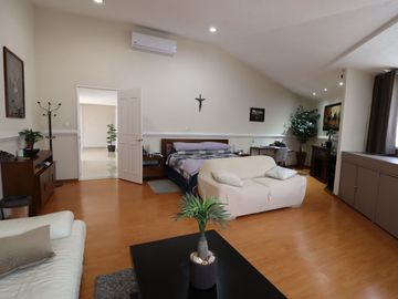 Residencia en venta con 5 habitaciones en Lomas del Marmol