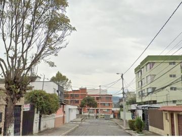 CASA RENTERA EN VENTA SECTOR QUITO NORTE