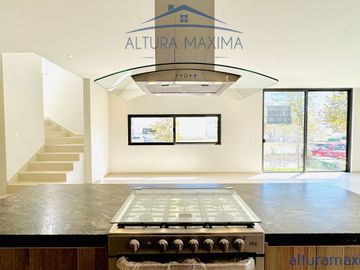 Casa Nueva en Venta Sendero de las Moras Galerias Santa Anita