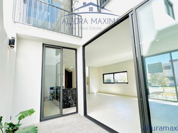 Casa Nueva en Venta Sendero de las Moras Galerias Santa Anita