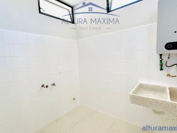 Casa Nueva en Venta Sendero de las Moras Galerias Santa Anita