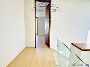 Casa Nueva en Venta Sendero de las Moras Galerias Santa Anita