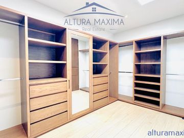 Casa Nueva en Venta Sendero de las Moras Galerias Santa Anita