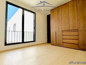 Casa Nueva en Venta Sendero de las Moras Galerias Santa Anita