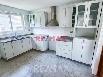 Vendo Hermoso Y Amplio Duplex + Departamento Independiente +Aires En Surco