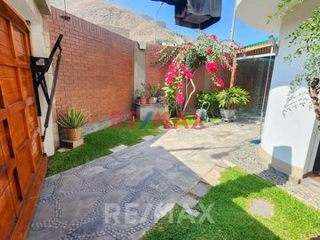 Vendo Hermoso Y Amplio Duplex + Departamento Independiente +Aires En Surco