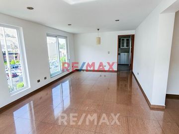 Vendo Hermoso Y Amplio Duplex + Departamento Independiente +Aires En Surco