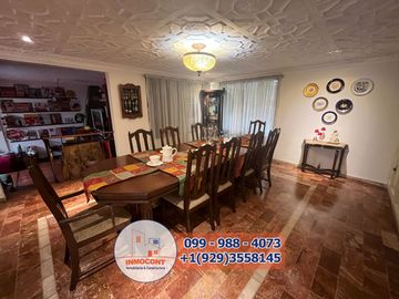 AMPLIA Y ACOGEDORA CASA DE VENTA, Sector Batan Shopping C1457