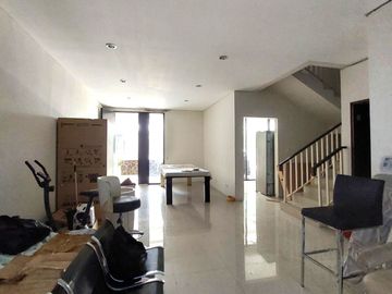 Rumah Cantik di Lingkungan Premium Hyarta Ecovillage