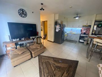 3BR CONDO; EVERGREEN BUILDING, BIRCHWOOD RESIDENCES - ACACIA ESTATES, TAGUIG CITY - FOR SALE