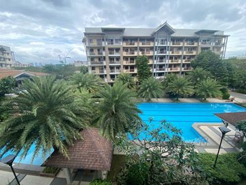 3BR CONDO; EVERGREEN BUILDING, BIRCHWOOD RESIDENCES - ACACIA ESTATES, TAGUIG CITY - FOR SALE