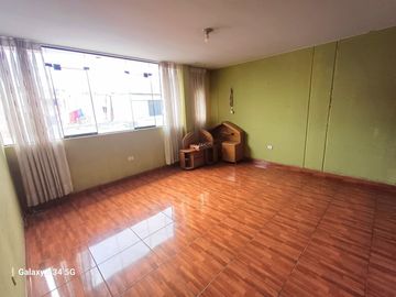 Se Vende Casa De 4 Pisos En Jose Carlos Mariategui Entrada Pachacutec - Cerro Colorado