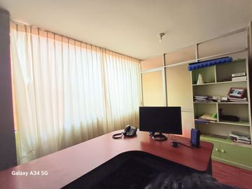 Se Vende Casa De 4 Pisos En Jose Carlos Mariategui Entrada Pachacutec - Cerro Colorado