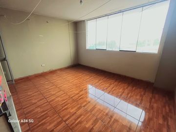 Se Vende Casa De 4 Pisos En Jose Carlos Mariategui Entrada Pachacutec - Cerro Colorado