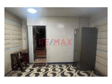 Casa En Venta + Pequeño Local Comercial