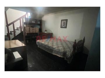 Casa En Venta + Pequeño Local Comercial