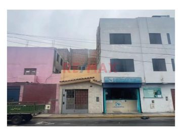 Casa En Venta + Pequeño Local Comercial