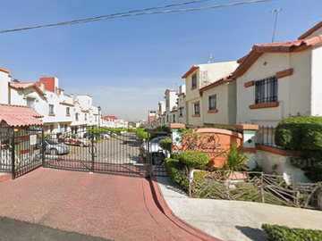 CASA DE RECUPERACIÓN BANCARIA EN PRIV. MERCADERES, COL. VILLA DEL REAL, TECAMAC, EDO MEX. ¡NO SE ACEPTAN CRÉDITOS!