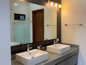 CASA DE LUJO EN VENTA VILLA LAS FUENTES MTY.