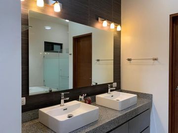 CASA DE LUJO EN VENTA VILLA LAS FUENTES MTY.