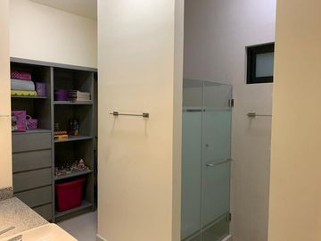 CASA DE LUJO EN VENTA VILLA LAS FUENTES MTY.