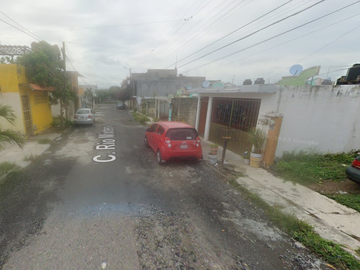 CASA DE RECUPERACIÓN BANCARIA, EN CALLE RIO MIXTECO, COL. LOMAS DE RIO MEDIO III, VERACRUZ, VERACRUZ. ¡NO CREDITOS!