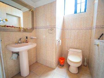 Casa Independiente con terreno En Venta - Armenia Valle de los Chillos