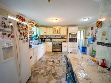 Casa Independiente con terreno En Venta - Armenia Valle de los Chillos