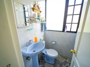 Casa Independiente con terreno En Venta - Armenia Valle de los Chillos