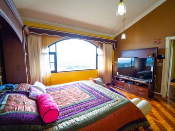 Casa Independiente con terreno En Venta - Armenia Valle de los Chillos