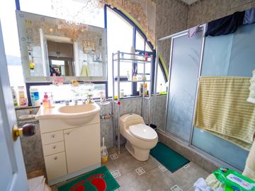Casa Independiente con terreno En Venta - Armenia Valle de los Chillos