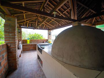 Casa Independiente con terreno En Venta - Armenia Valle de los Chillos